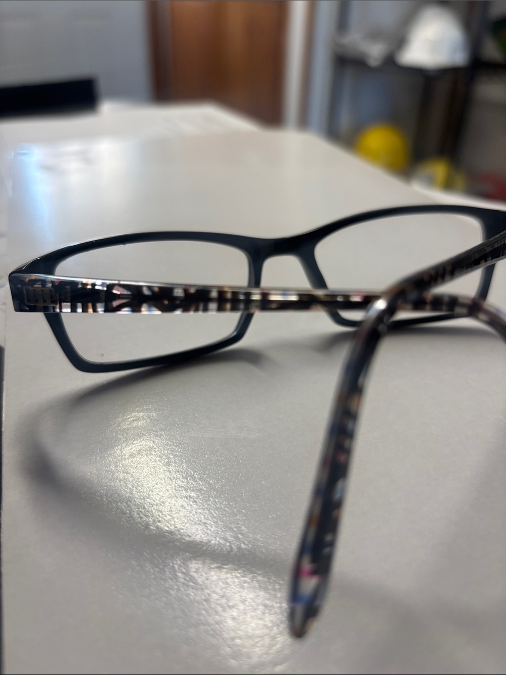 Elle Rectangular Tortoiseshell Reading Glasses - Black & Tortoise